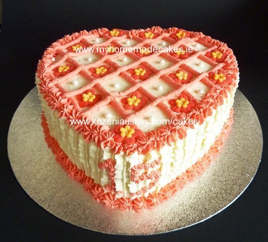 heart cake