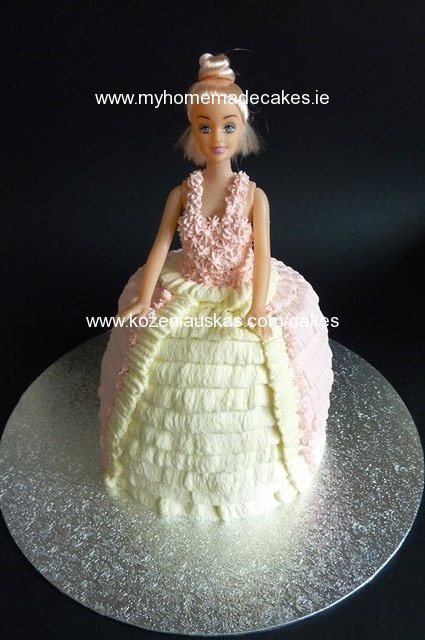 Barbie cake