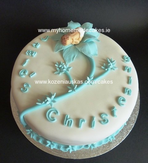 baby in the blue flower