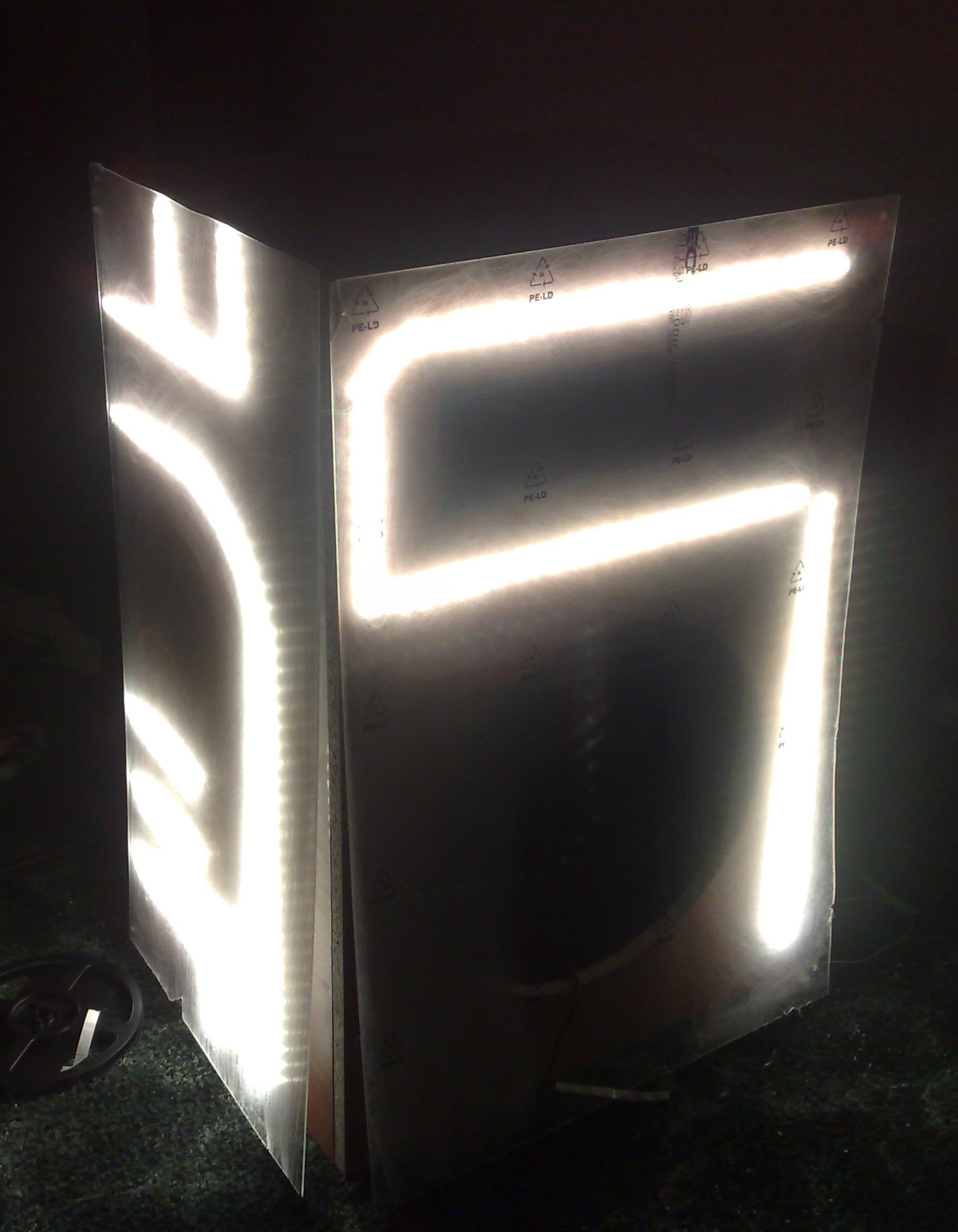 Hello, I got my planks Cut the holes the new one with the old one And my nightmare, the wiring… I lacked out of LED so I had to reduce...